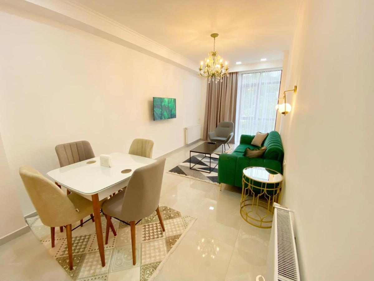 City Heart Luxury Apartment Kutaisi Bagian luar foto