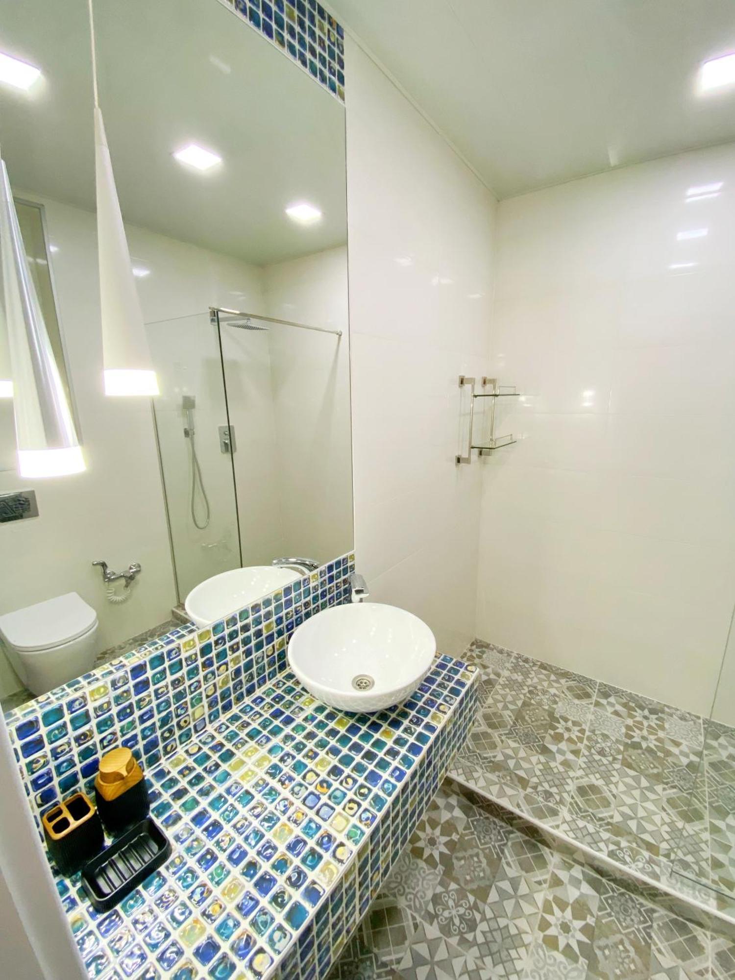 City Heart Luxury Apartment Kutaisi Bagian luar foto